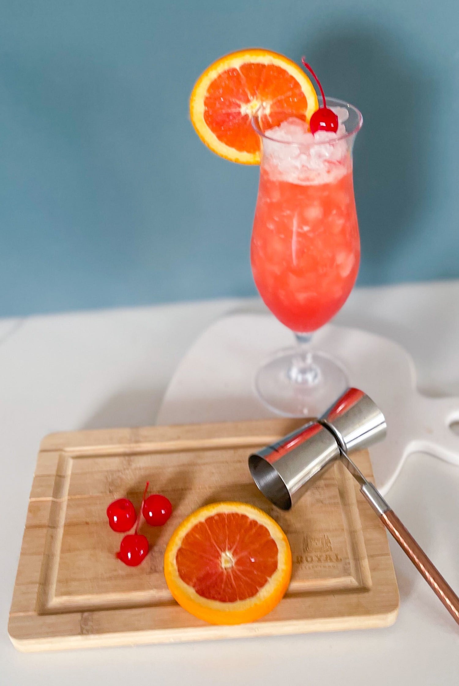 Hurricane Mocktail & Cocktail - Mardi Gras